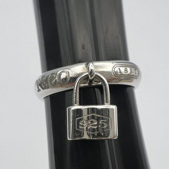 VERY RARE!!!  Authentic Tiffany & Co. Sterling Silver Padlock Ring Sz 5. - Picture 7 of 7